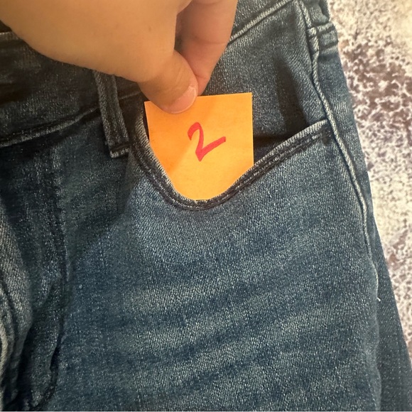 Old Navy High Rise Super Skinny, size 8 - Picture 8 of 8